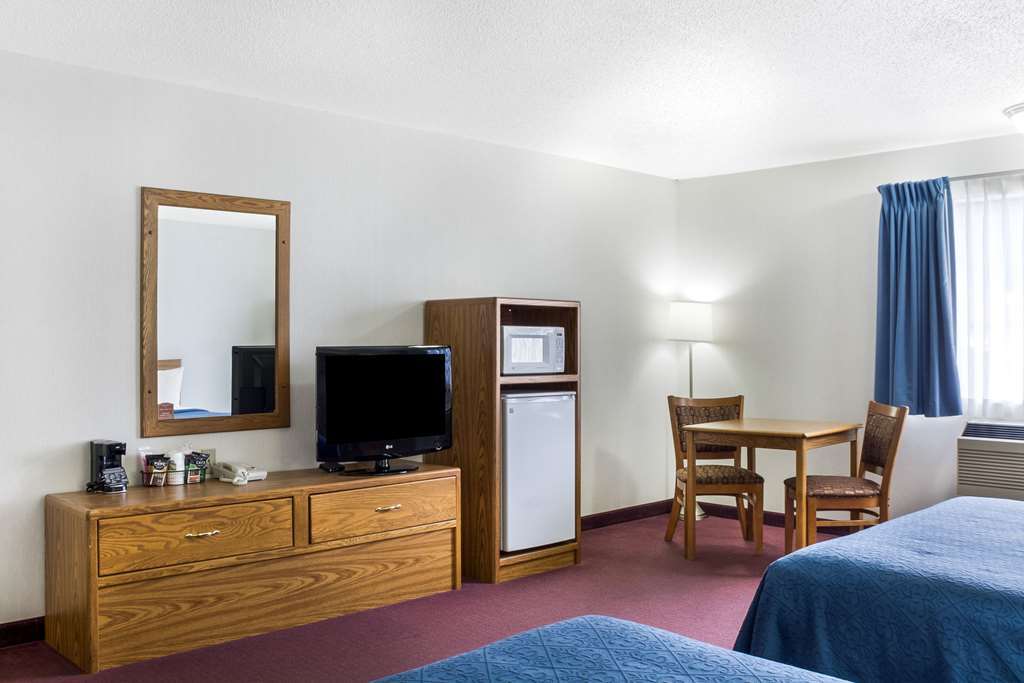 Everspring Inn & Suites Hill City Værelse billede